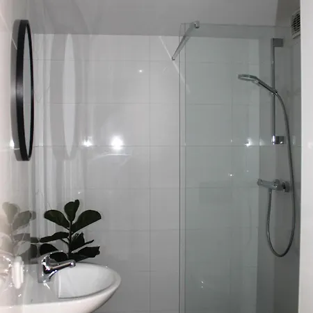 B&k Urban 3* Τίλμπουργκ